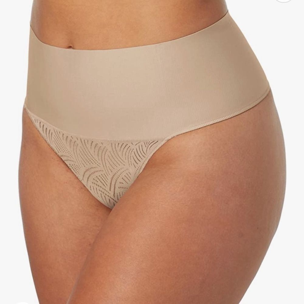 NWT Maidenform Womens Tame Your Tummy Shaping Lace Thong with Cool Comfort